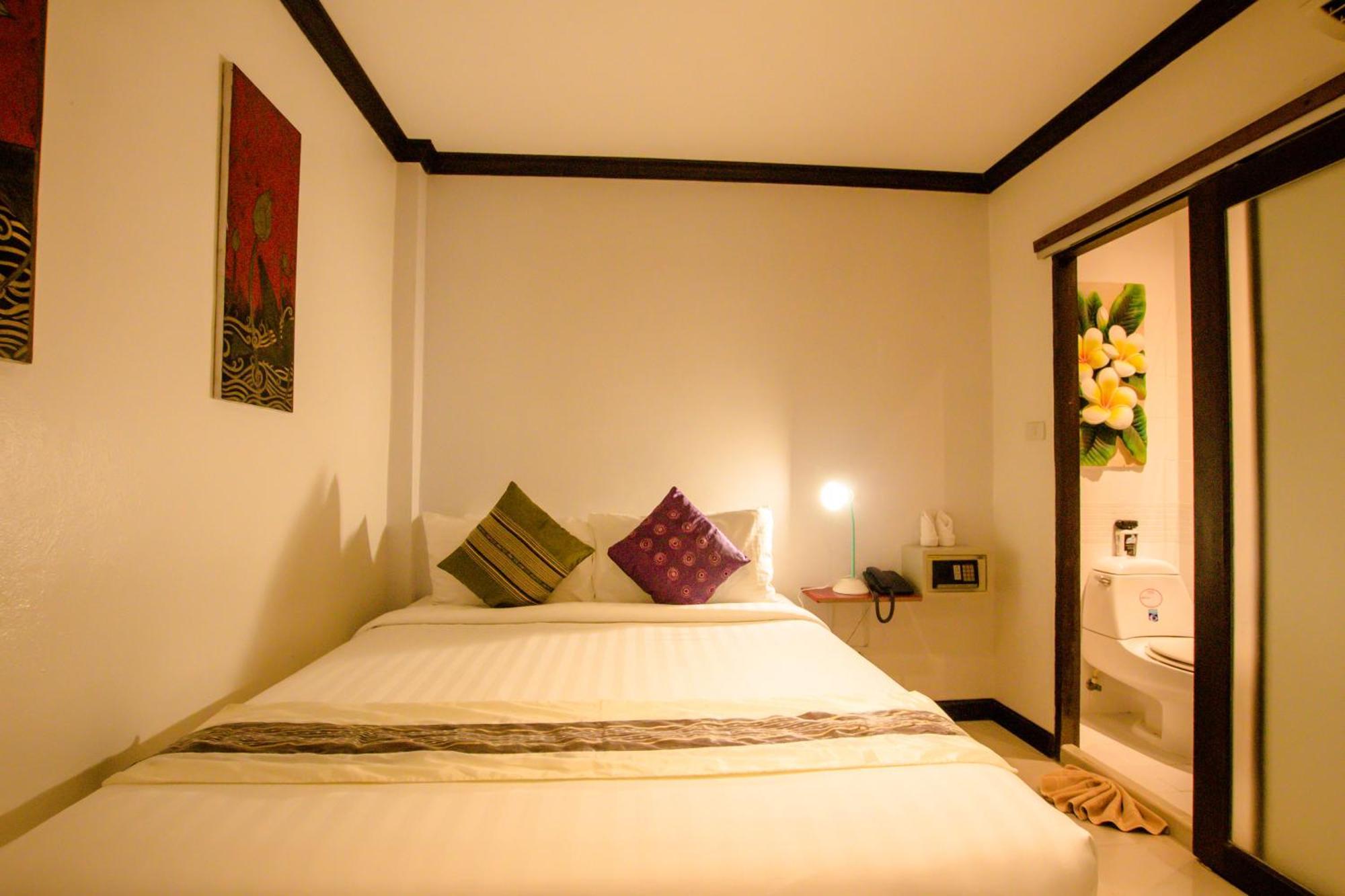 Queen Boutique Hotel Chaweng Exterior photo